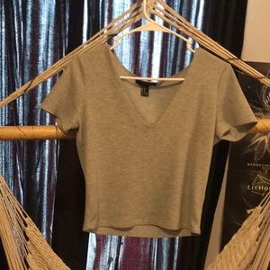 Cute gray v neck !